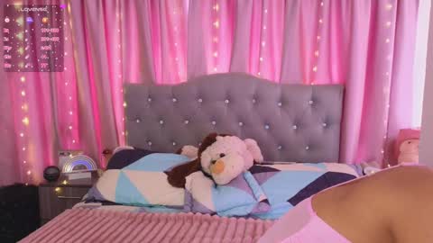 Snapshot of emiiscoot_1 chatting on 03/05/25, 02:12 Emily online show from 03/05/25, 02:12