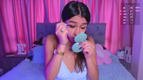 Snapshot of emiiscoot_1 chatting on 10/03/25, 03:20 Emily online show from 10/03/25, 03:20