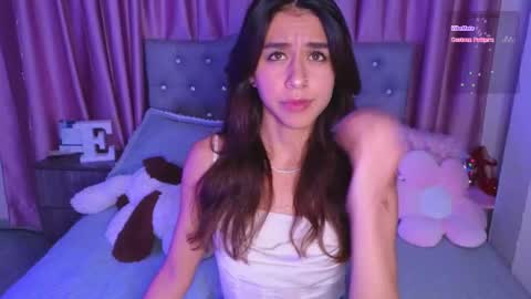 Snapshot of emiiscoot_1 chatting on 10/16/25, 10:33 Emily online show from 10/16/25, 10:33