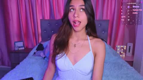 Snapshot of emiiscoot_1 chatting on 11/26/25, 05:58 Emily online show from 11/26/25, 05:58