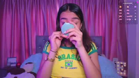 Snapshot of emiiscoot_1 chatting on 11/29/25, 02:42 Emily online show from 11/29/25, 02:42