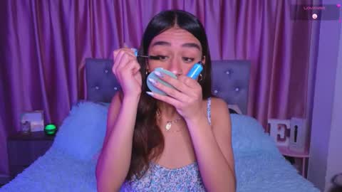 Snapshot of emiiscoot_1 chatting on 12/15/25, 10:25 Emily online show from 12/15/25, 10:25