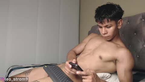 emile_239 online show from 12/29/24, 03:33