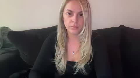 emilelovesyou online show from 10/15/25, 05:51