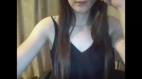 emili0899 online show from 09/22/25, 09:39