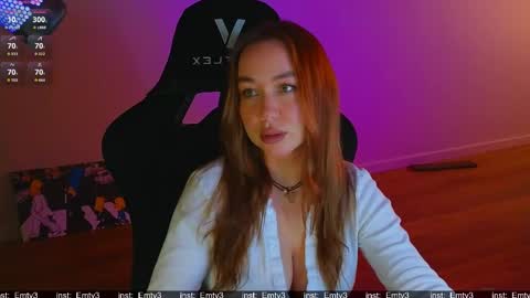 Emili online show from 05/23/26, 07:56