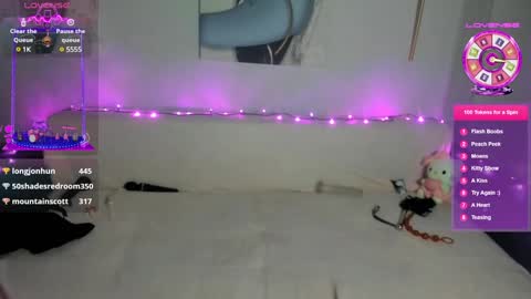 Snapshot of emili_blanc chatting on 12/06/24, 02:38 Emili online show from 12/06/24, 02:38
