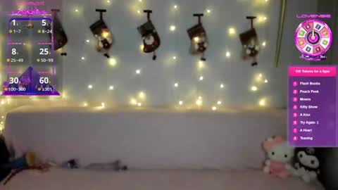 Snapshot of emili_blanc chatting on 12/08/24, 11:35 Emili online show from 12/08/24, 11:35