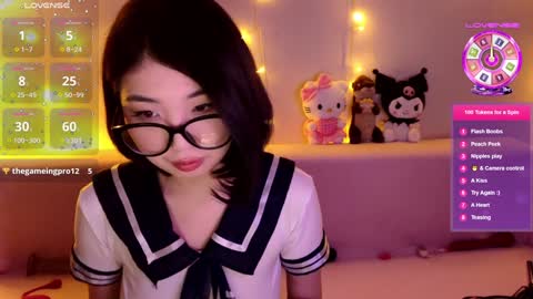 Snapshot of emili_blanc chatting on 01/08/25, 11:43 Emili online show from 01/08/25, 11:43