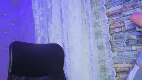 Emy  online show from 11/25/25, 03:06