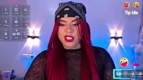 Snapshot of emili_roux chatting on 11/21/25, 01:32 Emili roux online show from 11/21/25, 01:32