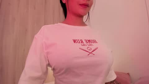 Emilia Big Boobs online show from 12/04/24, 03:10