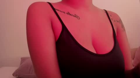 Emilia Big Boobs online show from 12/08/24, 08:15