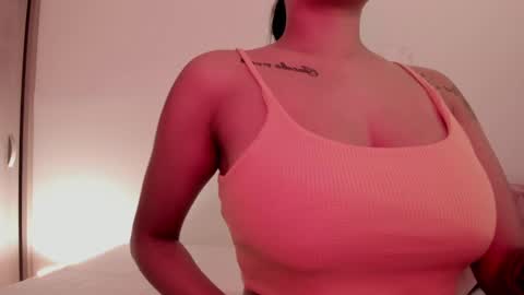 Emilia Big Boobs online show from 12/29/24, 03:46