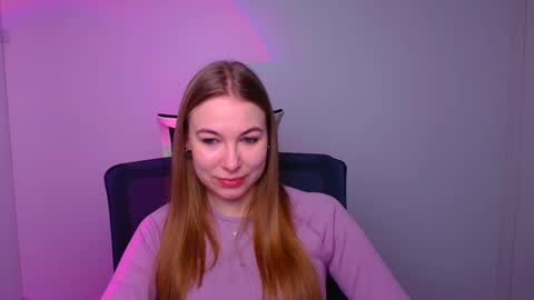 Emilia online show from 02/11/25, 06:08