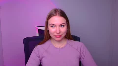 Emilia online show from 02/11/25, 09:09