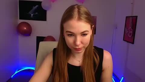 Emilia online show from 03/08/25, 09:17
