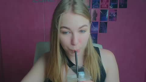 Emilia online show from 06/23/26, 05:49