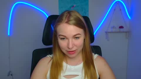 Emilia online show from 06/30/26, 05:41