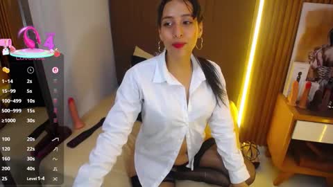 E M I L Y  online show from 10/04/25, 03:26