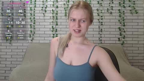 Snapshot of emiliaduchess chatting on 01/31/25, 11:13 Amili online show from 01/31/25, 11:13