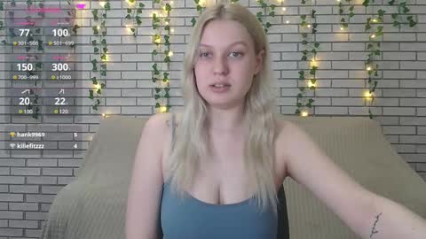 Snapshot of emiliaduchess chatting on 02/07/25, 12:50 Amili online show from 02/07/25, 12:50