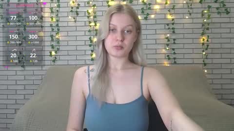Snapshot of emiliaduchess chatting on 02/12/25, 08:59 Amili online show from 02/12/25, 08:59