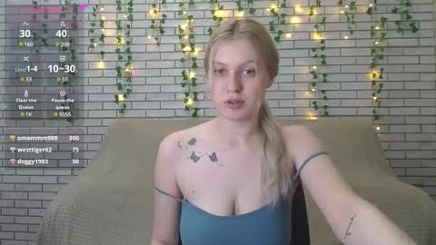 Snapshot of emiliaduchess chatting on 02/12/25, 12:01 Amili online show from 02/12/25, 12:01