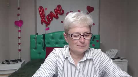 Snapshot of emiliagree chatting on 09/10/25, 05:13 EmiliaGree online show from 09/10/25, 05:13