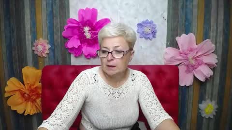 Snapshot of emiliagree chatting on 09/13/25, 05:46 EmiliaGree online show from 09/13/25, 05:46