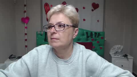 Snapshot of emiliagree chatting on 10/05/25, 05:00 EmiliaGree online show from 10/05/25, 05:00