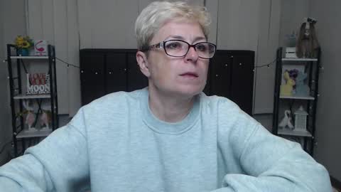 EmiliaGree online show from 10/10/25, 05:28