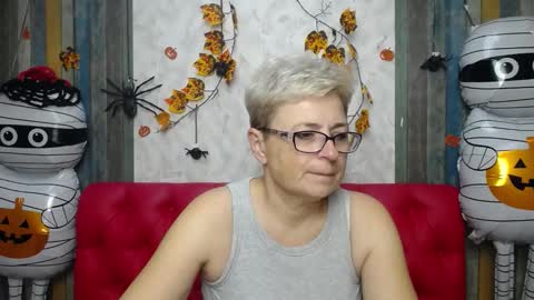 Snapshot of emiliagree chatting on 11/02/25, 06:10 EmiliaGree online show from 11/02/25, 06:10