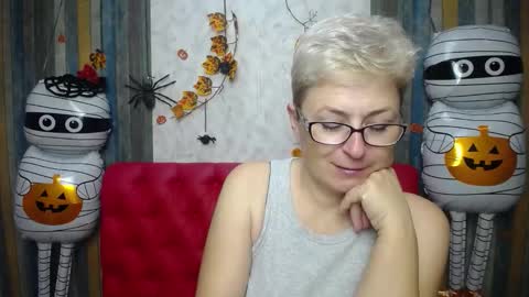 Snapshot of emiliagree chatting on 11/05/25, 06:52 EmiliaGree online show from 11/05/25, 06:52