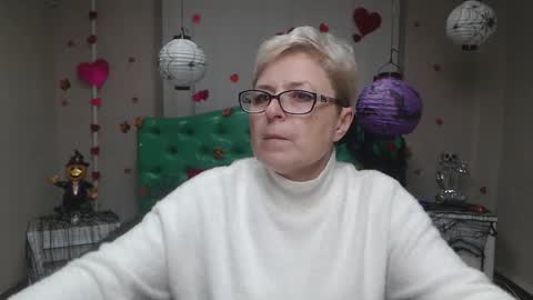 Snapshot of emiliagree chatting on 11/09/25, 06:01 EmiliaGree online show from 11/09/25, 06:01