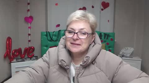 Snapshot of emiliagree chatting on 12/02/25, 06:47 EmiliaGree online show from 12/02/25, 06:47