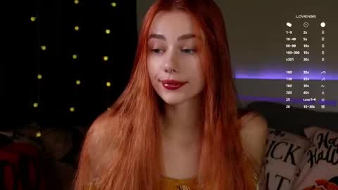 Snapshot of emiliaheather chatting on 11/02/25, 11:07 Tessa online show from 11/02/25, 11:07