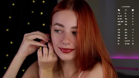 Snapshot of emiliaheather chatting on 11/05/25, 12:54 Tessa online show from 11/05/25, 12:54