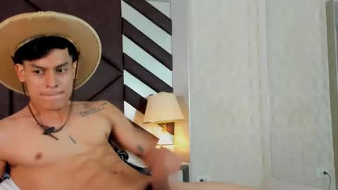 EmilianoBrl online show from 02/18/25, 02:49