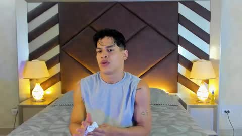 EmilianoBrl online show from 02/25/25, 11:41