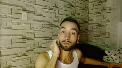 Snapshot of emilio_blue_ chatting on 01/03/25, 02:32 Emilio online show from 01/03/25, 02:32