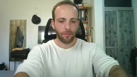 EmilioZem8 online show from 01/31/25, 08:01