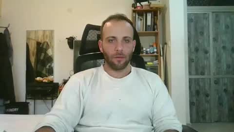EmilioZem8 online show from 02/22/25, 07:34