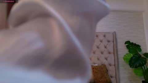 emilirosses online show from 10/07/25, 11:40