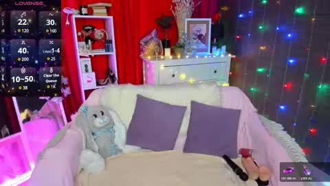 Emiliya online show from 01/12/25, 05:13
