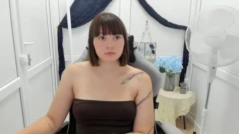 Emmi online show from 07/26/26, 06:21
