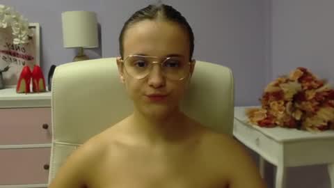 Emilly online show from 12/06/24, 07:32