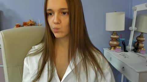 Emilly online show from 03/04/26, 07:58