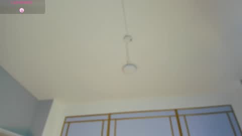 Snapshot of emilly_mell chatting on 11/07/25, 11:32 emilly_mell online show from 11/07/25, 11:32