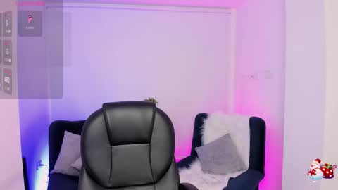 Emily online show from 09/28/25, 05:13